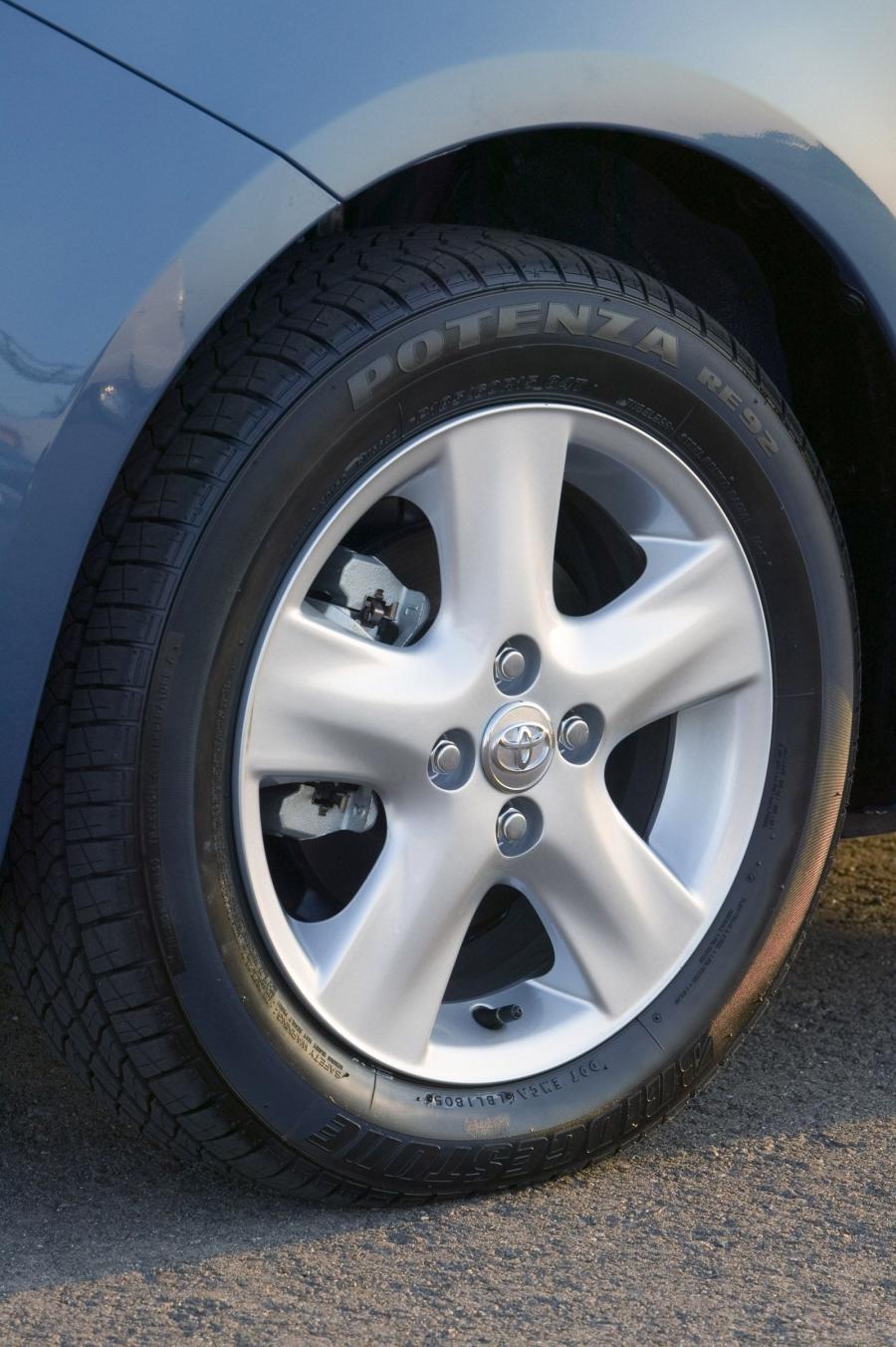  Toyota Yaris 2005 года  (фото 152 из 165)